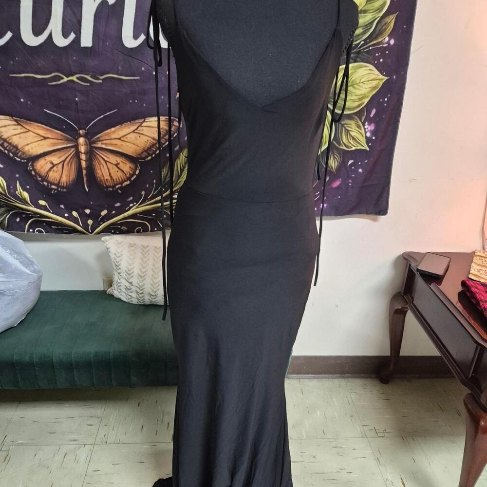 Black maxi dress size m